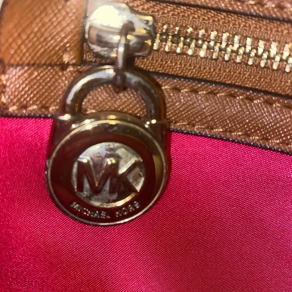 Michael Kors Pink Nylon Leather Large Tote Bag - Picture 4 of 13